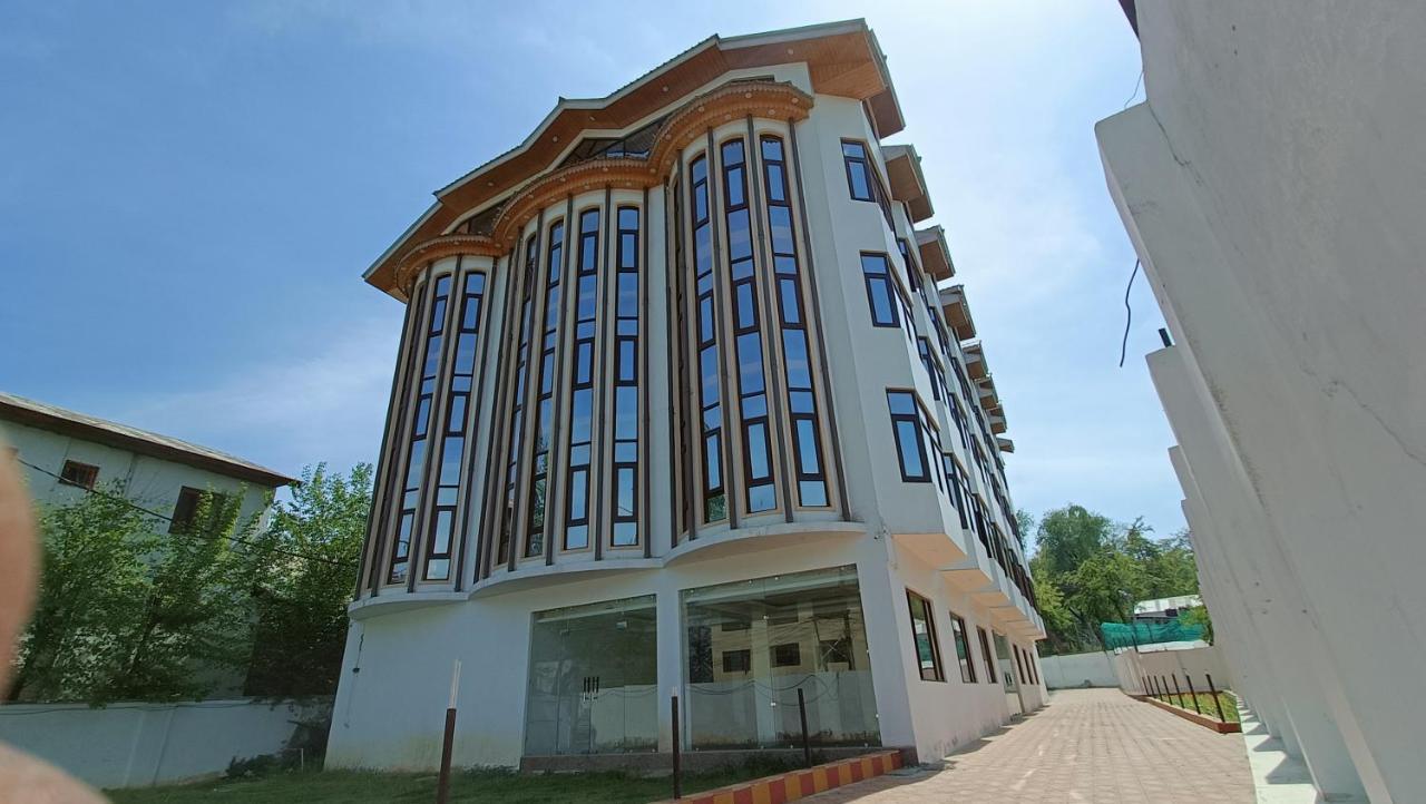 Hotel Zoon Dabb Srinagar Airport Kashmir Εξωτερικό φωτογραφία