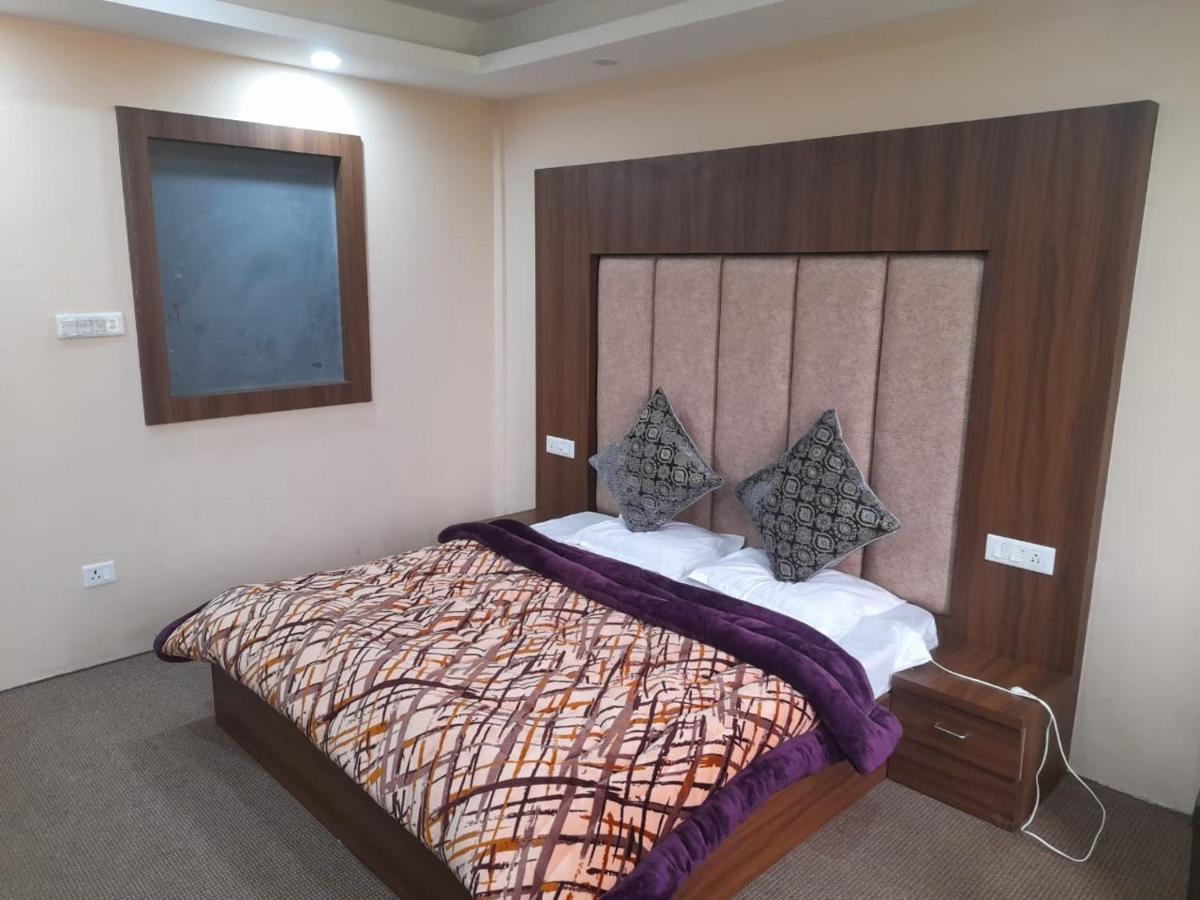 Hotel Zoon Dabb Srinagar Airport Kashmir Εξωτερικό φωτογραφία
