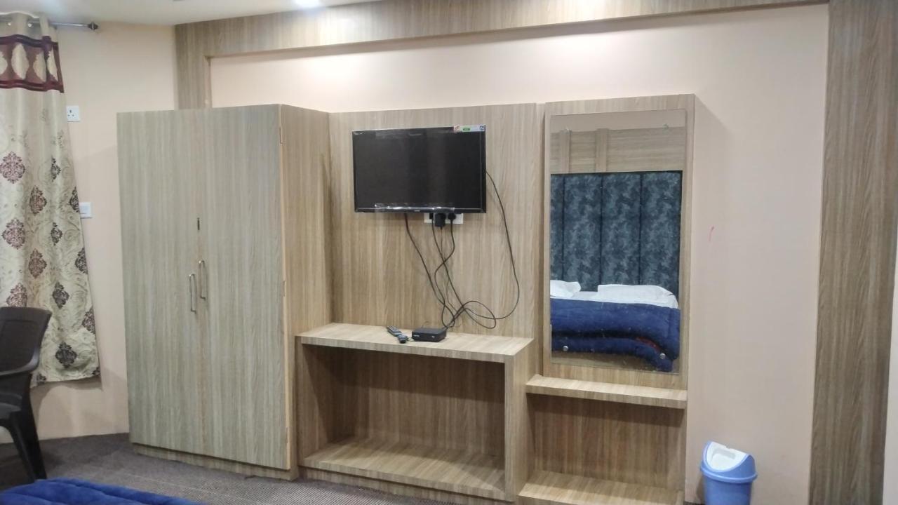 Hotel Zoon Dabb Srinagar Airport Kashmir Εξωτερικό φωτογραφία