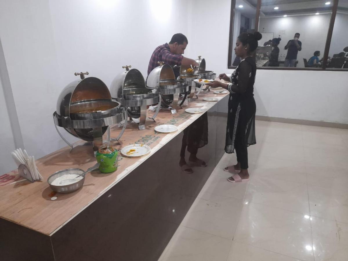 Hotel Zoon Dabb Srinagar Airport Kashmir Εξωτερικό φωτογραφία