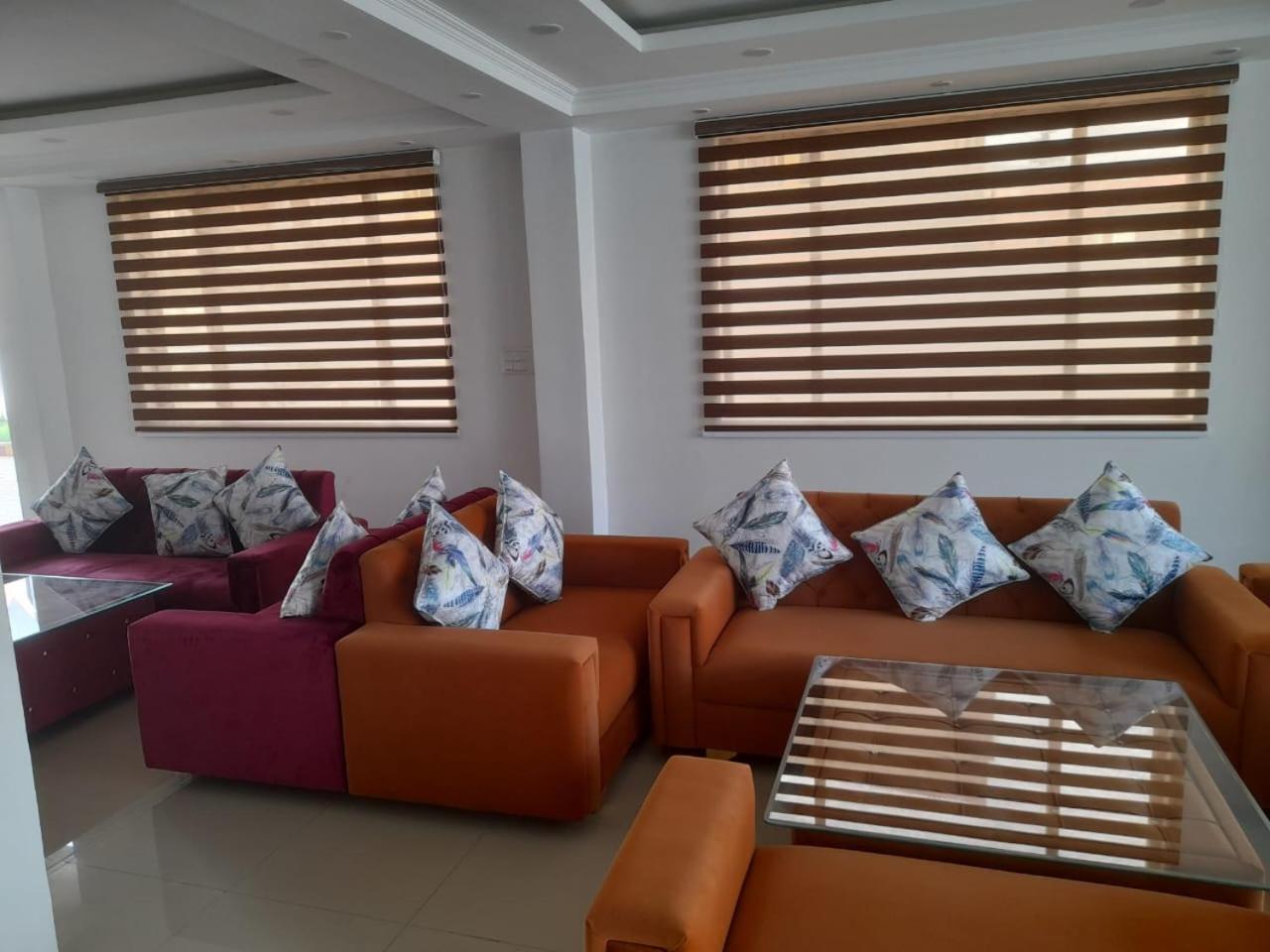 Hotel Zoon Dabb Srinagar Airport Kashmir Εξωτερικό φωτογραφία