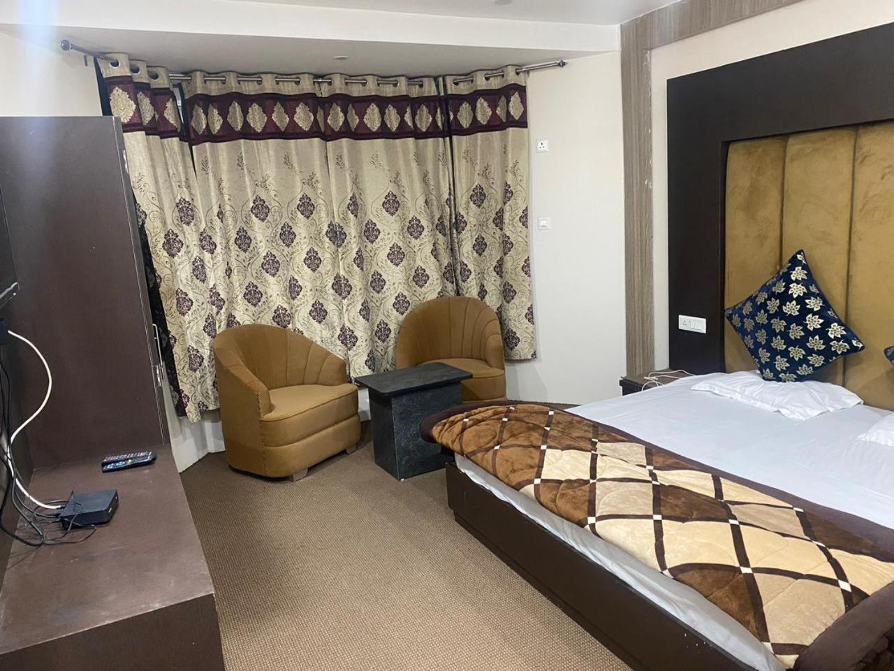 Hotel Zoon Dabb Srinagar Airport Kashmir Εξωτερικό φωτογραφία