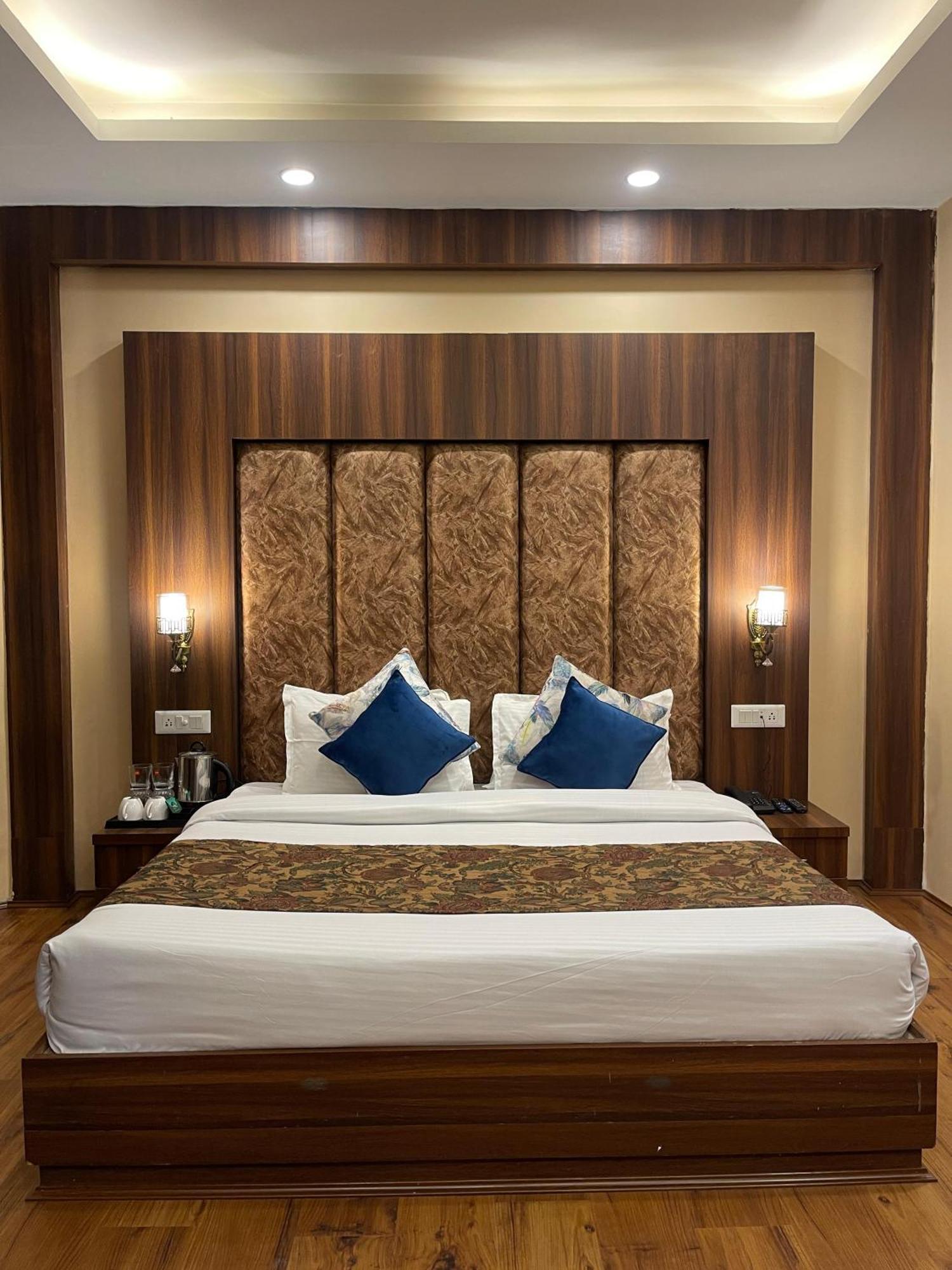 Hotel Zoon Dabb Srinagar Airport Kashmir Εξωτερικό φωτογραφία