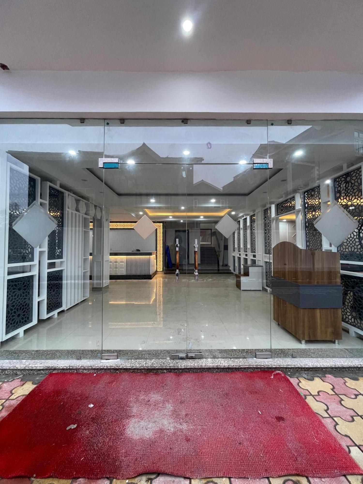 Hotel Zoon Dabb Srinagar Airport Kashmir Εξωτερικό φωτογραφία