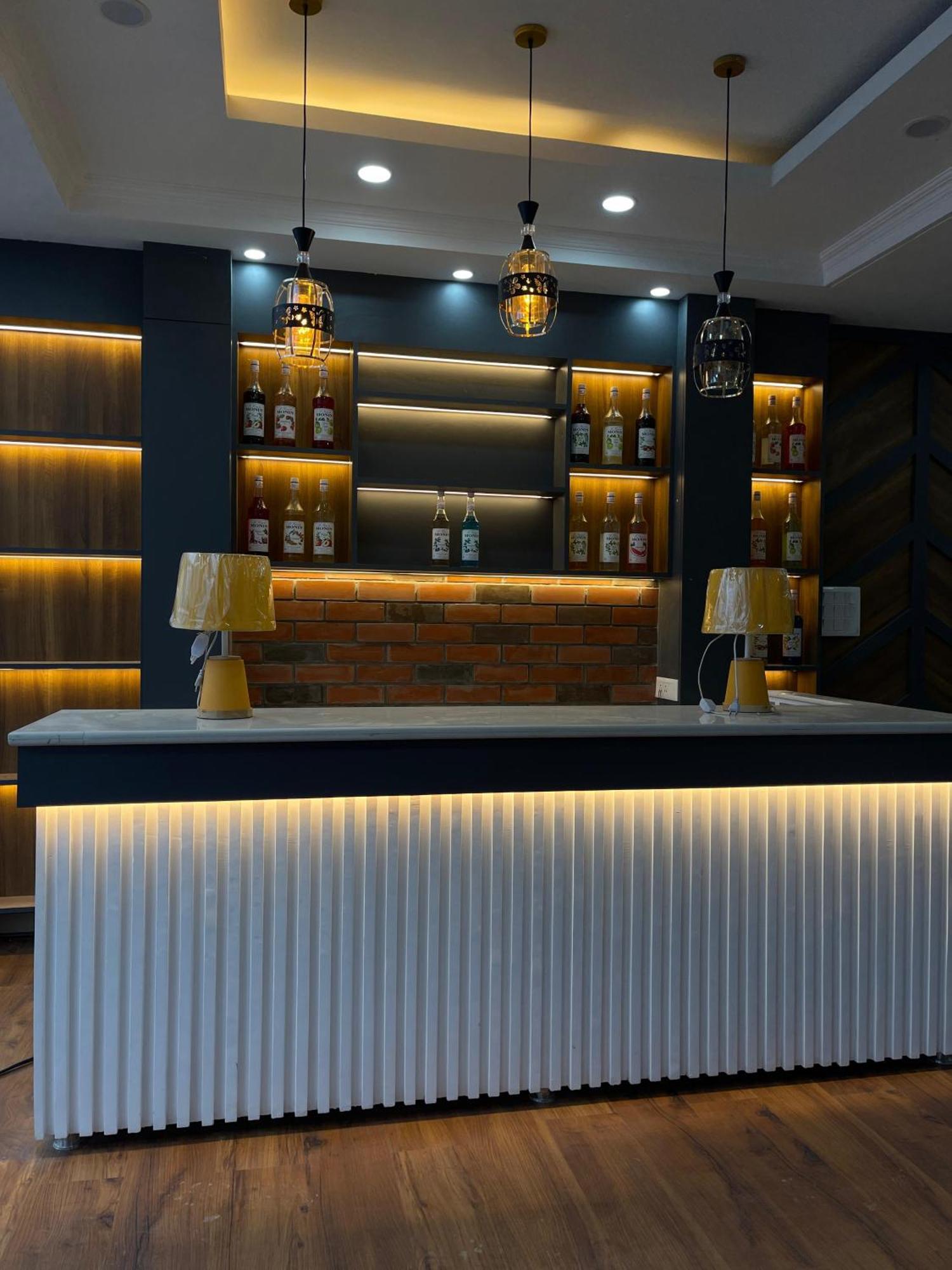 Hotel Zoon Dabb Srinagar Airport Kashmir Εξωτερικό φωτογραφία